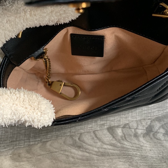 Authentic Gucci Marmont Matelasse Mini Bag - Picture 8 of 11